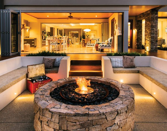 View of the EcoSmart Fire AB8 Bioethanol Burner in the middle of a seating area